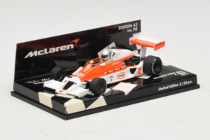 McLaren M26 Ford J. Mass F1 1977 Minichamps 1:43 530774302 Diecast - image 2 of 5