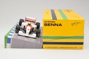 McLaren Ford MP4/8 #8 A. Senna Winner Australian GP 1993 Minichamps 1:18 543933838 Diecast - image 6 of 7