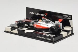 McLaren Mercedes MP4-24 #1 L. Hamilton Showcar 2009 Minichamps 1:43 530094371 Diecast - image 3 of 5
