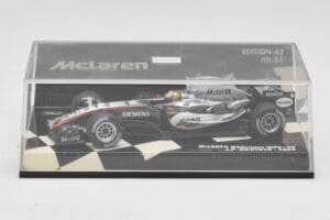 McLaren Mercedes MP4-20 #10 J-P. Montoya Race Car 2005 Minichamps 1:43 530054310 Diecast - image 5 of 5