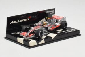 McLaren Mercedes MP4-22 #2 L. Hamilton Race Car 2007 Minichamps 1:43 530074302 Diecast - image 2 of 5