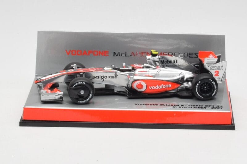 McLaren Mercedes MP4-24 #2 H. Kovalainen Race Car 2009 Minichamps 1:43 503094302 Diecast