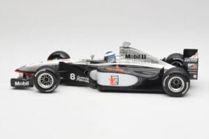 McLaren MP4/13 #8 M. Hakkinen F1 World Champion 1998 Minichamps 1:18 18690008 Diecast - image 3 of 7