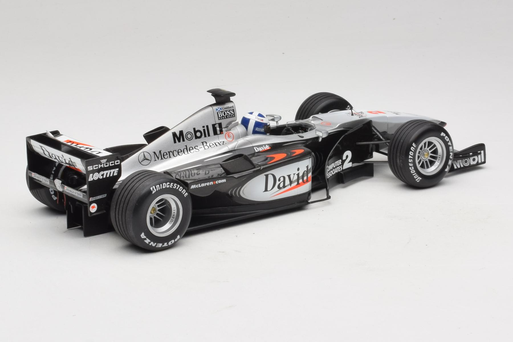 Minichamps McLaren MP4-15 1:18 Coulthard F1 2000