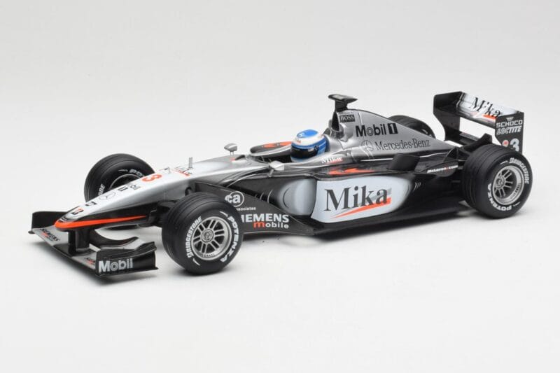McLaren MP4-16 #4 M. Häkkinen F1 2001 Hot Wheels 1:18 50198 Diecast