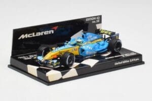 McLaren MP4-19B #5 D. Coulthard F1 2004 Minichamps 1:43 530044315 Diecast - image 3 of 5