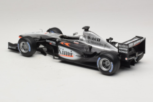 McLaren MP4-20 #9 K. Raikkonen F1 2005 Hot Wheels 1:18 H2286 Diecast - image 5 of 6