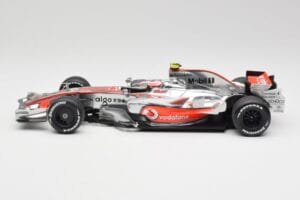 McLaren MP4-22 #2 L. Hamilton Canadian GP Winner 2007 Minichamps 1:18 530071822 Diecast - image 3 of 6