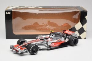 McLaren MP4-22 #2 L. Hamilton Canadian GP Winner 2007 Minichamps 1:18 530071822 Diecast - image 6 of 6