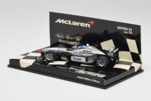 McLaren MP4/98T 2-Seater M. Hakkinen / E. Hakkinen F1 2000 Minichamps 1:43 530984378 Diecast - image 3 of 4