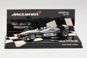 McLaren MP4/98T 2-Seater M. Hakkinen / E. Hakkinen F1 2000 Minichamps 1:43 530984378 Diecast