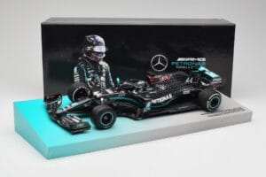 Mercedes AMG Petronas W11 #44 L. Hamilton Winner British GP 2020 Minichamps 1:18 113200444 Diecast - image 7 of 7