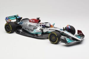 Mercedes AMG W13 E Performance Petronas #63 G. Russell Miami GP 2022 Minichamps 1:18 110220563 Diecast - image 4 of 7