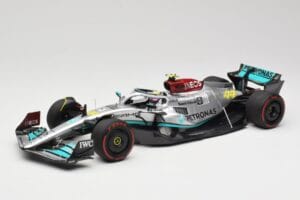 Mercedes AMG W13 E Performance Petronas #44 L. Hamilton Brazilian GP 2022 Minichamps 1:18 110222144 Resin