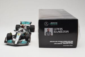 Mercedes AMG W13 E Performance Petronas #44 L. Hamilton Brazilian GP 2022 Minichamps 1:18 110222144 Resin - image 6 of 7