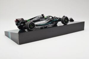 Mercedes AMG W14 E Performance Petronas #63 G. Russell Bahrain GP 2023 Minichamps 1:18 113230163 Resin - image 3 of 7