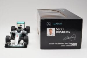 Mercedes AMG W07 #6 N. Rosberg Australia GP Winner 2016 Minichamps 1:18 110160006 Diecast - image 7 of 7