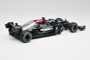 Mercedes AMG W12 #44 L. Hamilton Bahrain GP 2021 Minichamps 1:18 110210144 Diecast - image 2 of 7