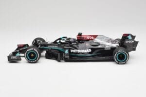 Mercedes AMG W12 #44 L. Hamilton Bahrain GP 2021 Minichamps 1:18 110210144 Diecast - image 3 of 7