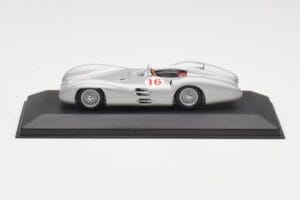 Mercedes W196 Streamliner #16 J.M. Fangio GP Italy Winner 1954 Minichamps 1:43 432543016 Diecast