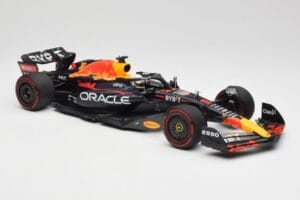 Oracle Red Bull Racing RB18 #1 M. Verstappen Winner Belgian GP 2022 Minichamps 1:18 110221401 Diecast - image 4 of 7