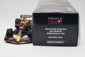 Oracle Red Bull Racing RB18 #1 M. Verstappen Winner Belgian GP 2022 Minichamps 1:18 110221401 Diecast - image 6 of 7