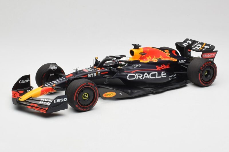 Oracle Red Bull Racing RB18 #1 M. Verstappen Winner Belgian GP 2022 Minichamps 1:18 110221401 Diecast