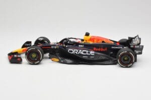 Oracle Red Bull Racing RB20 #1 M. Verstappen Winner Bahrain GP 2024 Minichamps 1:18 110240101 Diecast - image 3 of 7