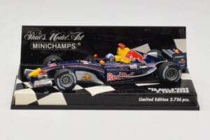 Red Bull Racing D. Coulthard Showcar 2005 Minichamps 1:43 400050084 Diecast