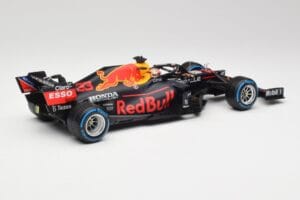 Red Bull Racing Honda RB16B #33 M. Verstappen Turkish GP 2nd Place 2021 Minichamps 1:18 110211633 Diecast - image 2 of 7