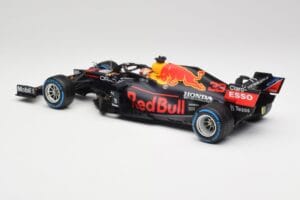 Red Bull Racing Honda RB16B #33 M. Verstappen Turkish GP 2nd Place 2021 Minichamps 1:18 110211633 Diecast - image 5 of 7