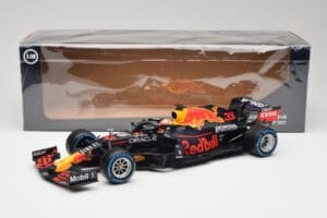 Red Bull Racing Honda RB16B #33 M. Verstappen Turkish GP 2nd Place 2021 Minichamps 1:18 110211633 Diecast - image 7 of 7