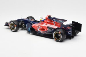 Red Bull Racing RB6 #6 M. Webber F1 Showcar 2010 Minichamps 1:18 150100076 Diecast - image 5 of 6