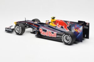 Red Bull RB6 #7 M. Webber Red Bull Racing Showcar 2010 Minichamps 1:18 150100076-R1 Diecast - image 5 of 6
