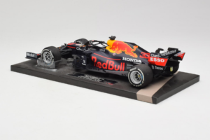 Red Bull Racing RB16B #33 M. Verstappen Monaco GP Winner 2021 Minichamps 1:18 113210533-R1 Resin - image 5 of 6
