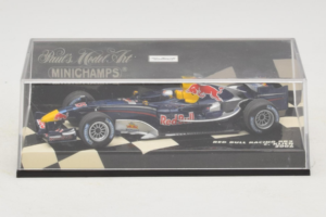 Red Bull RB2 Ferrari #14 C. Klien Red Bull Racing 2006 Minichamps 1:43 400060015 Diecast - image 4 of 5
