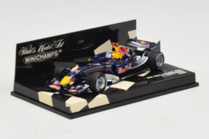 Red Bull Racing RB2 #14 D. Coulthard F1 2006 Minichamps 1:43 400060014 Diecast - image 2 of 5