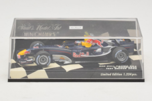 Red Bull Racing RB2 R. Doornbos Test Driver F1 2006 Minichamps 1:43 400060037 Diecast - image 5 of 5