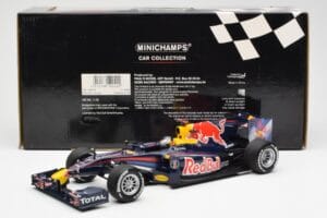 Red Bull Racing Renault RB5 #5 S. Vettel Showcar 2010 Minichamps 1:18 153100175 Diecast - image 6 of 6