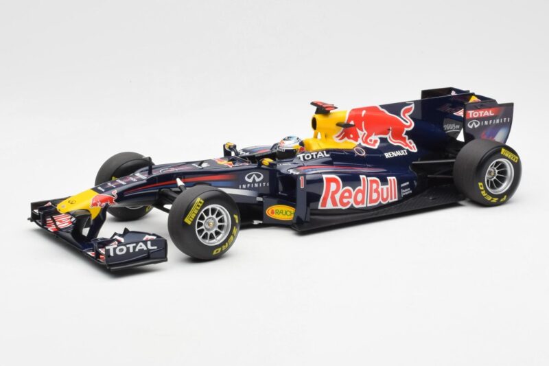Red Bull Racing Renault RB6 #5 S. Vettel F1 World Champion 2010 Minichamps 1:18 Red Bull Racing Renault RB6 #5 S. Vettel F1 World Champion 2010 Minichamps 1:18 110100005 Diecast