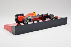 Red Bull RB12 #33 M. Verstappen Spain GP Winner 2016 Minichamps 1:18 147160533 Diecast - image 3 of 6