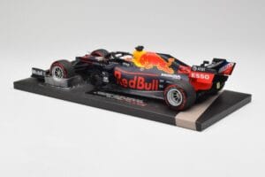 Red Bull RB15 #33 M. Verstappen Brazil GP Winner 2019 Minichamps 1:18 113191933 Diecast - image 5 of 7