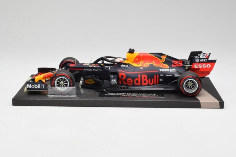 Red Bull RB15 #33 M. Verstappen Brazil GP Winner 2019 Minichamps 1:18 113191933 Diecast