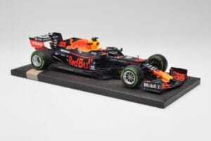 Red Bull RB15 #33 M. Verstappen German GP Winner Wet 2019 Minichamps 1:18 113191133 Diecast - image 4 of 7