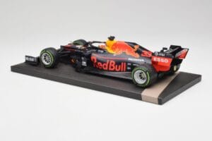 Red Bull RB15 #33 M. Verstappen German GP Winner Wet 2019 Minichamps 1:18 113191133 Diecast - image 5 of 7