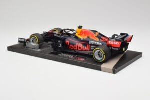 Red Bull RB16B #33 M. Verstappen France GP Winner 2021 Minichamps 1:18 113210833 Diecast - image 5 of 7