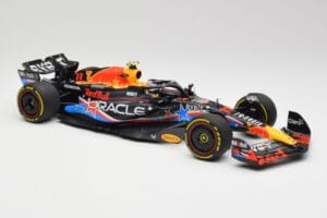 Red Bull RB19 #1 M. Verstappen Austin GP Winner 2023 Minichamps 1:18 110231901 Diecast - image 4 of 6