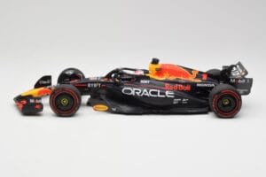 Red Bull RB19 #1 M. Verstappen Qatar Sprint Race 2nd WC 2023 Minichamps 1:18 110231801 Diecast - image 3 of 6