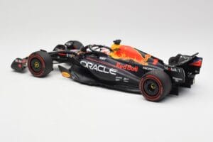 Red Bull RB19 #1 M. Verstappen Qatar Sprint Race 2nd WC 2023 Minichamps 1:18 110231801 Diecast - image 5 of 6