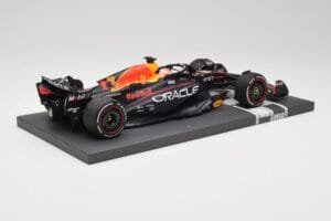 Red Bull RB19 Oracle #1 M. Verstappen Bahrain GP 2023 Winner Minichamps 1:18 113230201 Resin - image 3 of 7